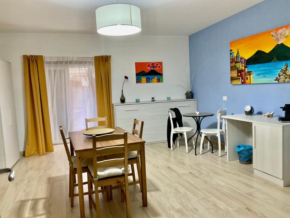 'A Room De' Scugnizzi Napoli Exterior foto