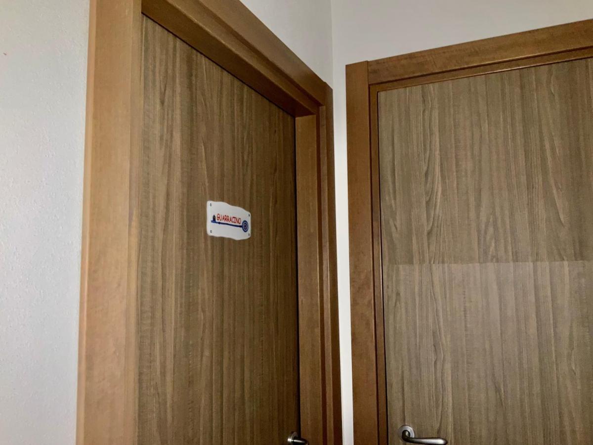 'A Room De' Scugnizzi Napoli Exterior foto