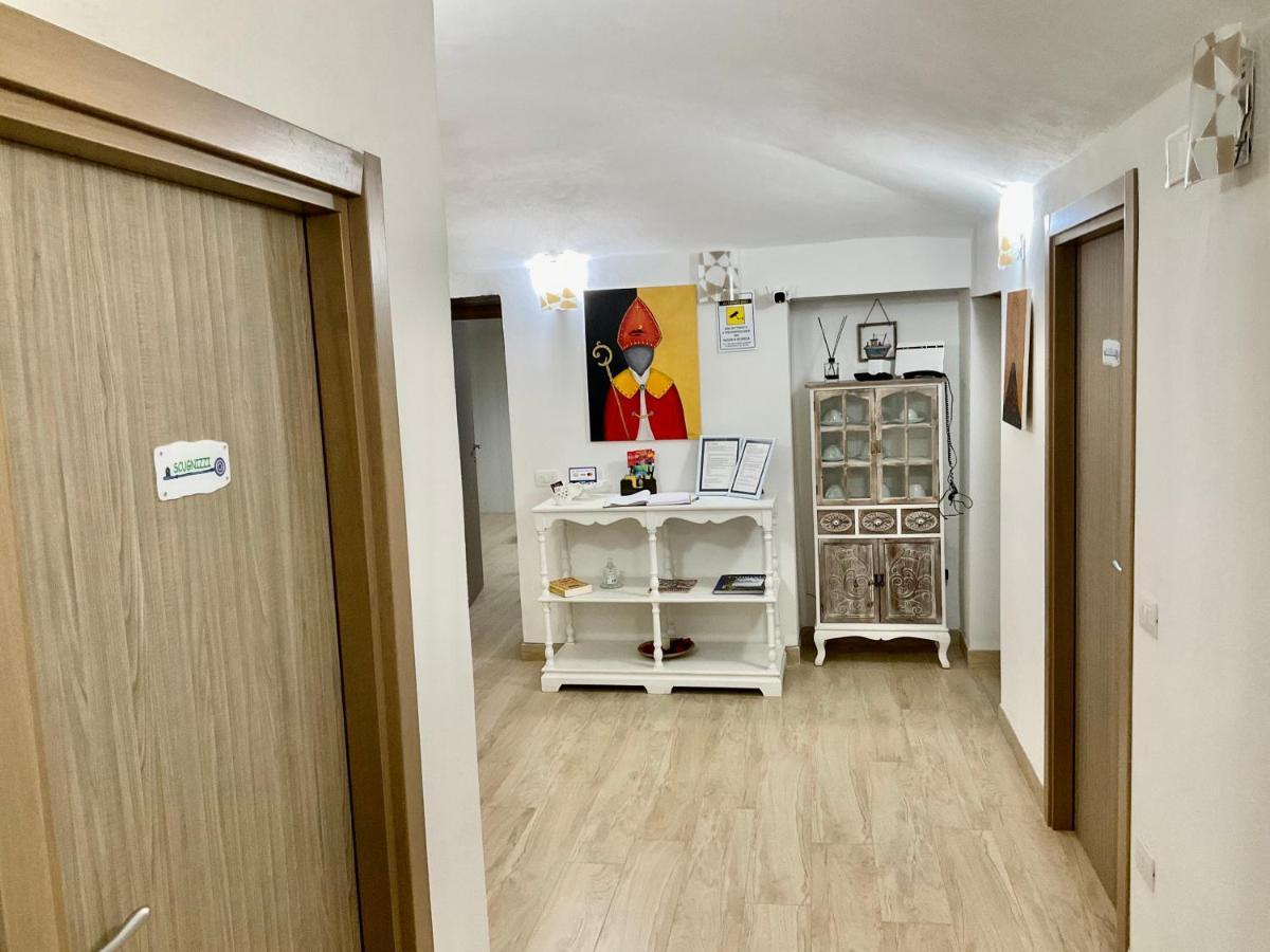 'A Room De' Scugnizzi Napoli Exterior foto
