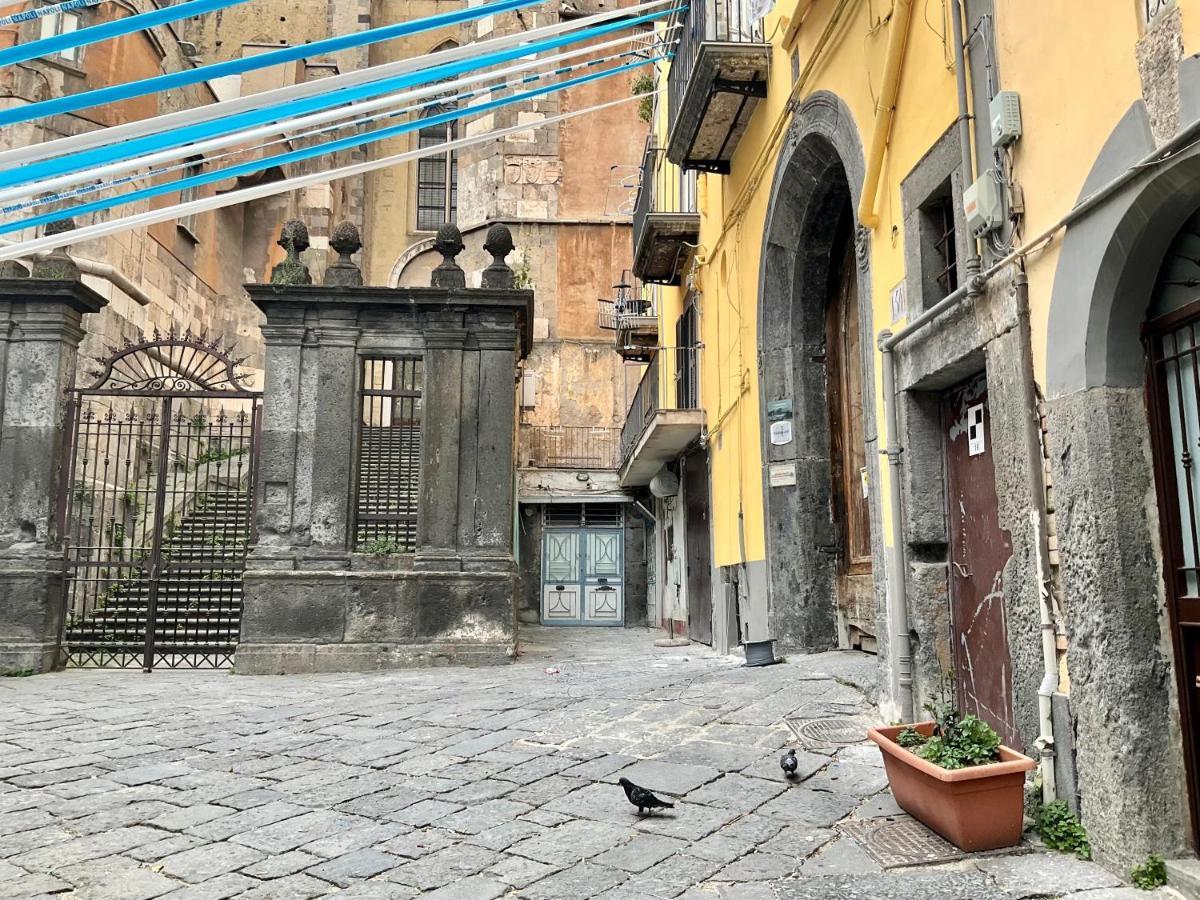 'A Room De' Scugnizzi Napoli Exterior foto