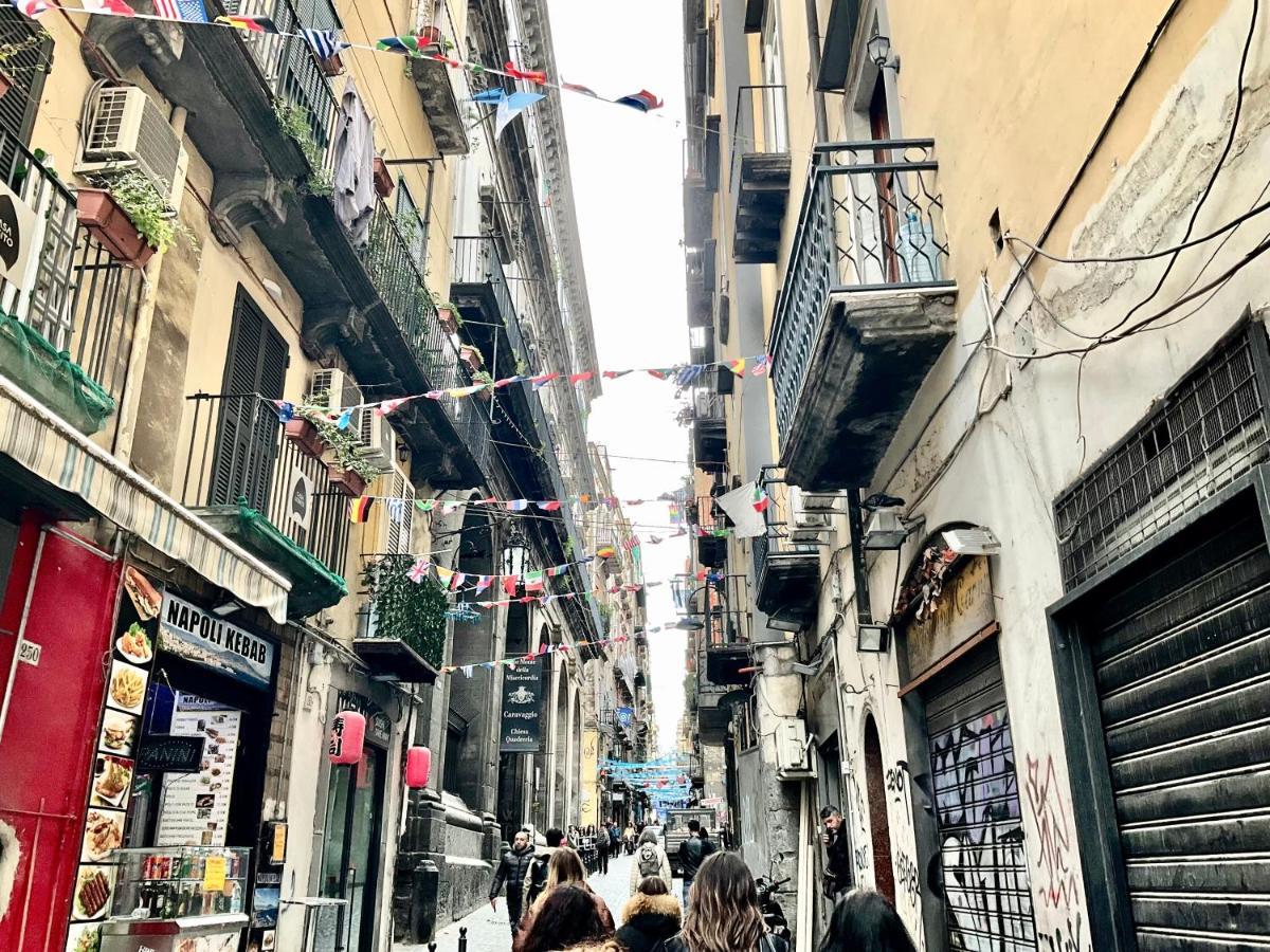 'A Room De' Scugnizzi Napoli Exterior foto