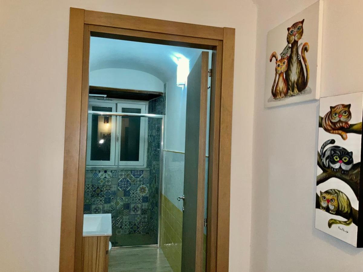 'A Room De' Scugnizzi Napoli Exterior foto