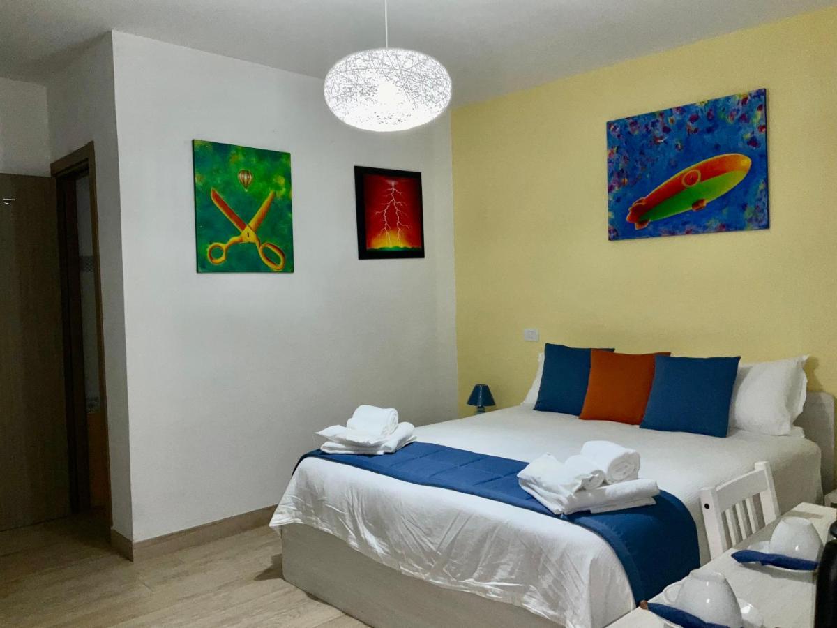 'A Room De' Scugnizzi Napoli Exterior foto