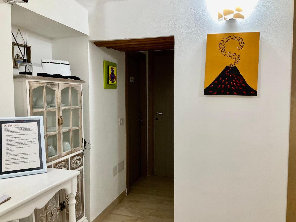 'A Room De' Scugnizzi Napoli Exterior foto